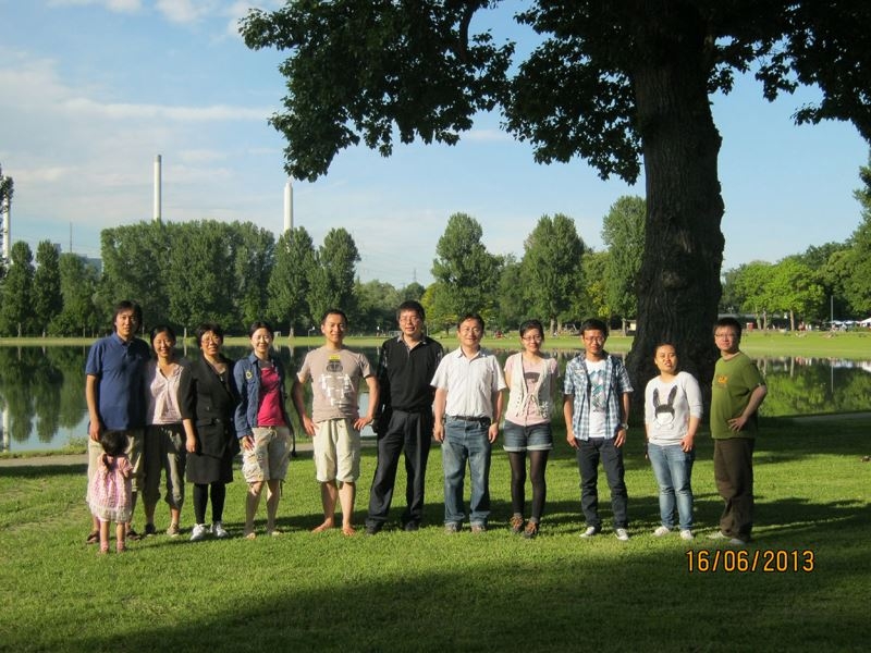 卡鲁校友在莱茵河畔举办烧烤聚会